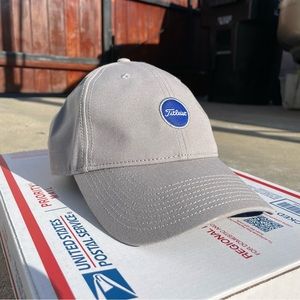 Titleist Golf 2021 Montauk Lightweight Legacy Adjustable Hat/Cap Color: Grey